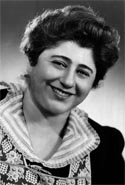 Gertrude  Berg